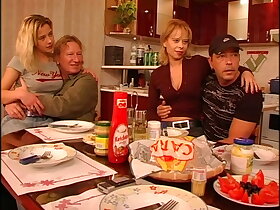A Cut up Family! (Full Movie)